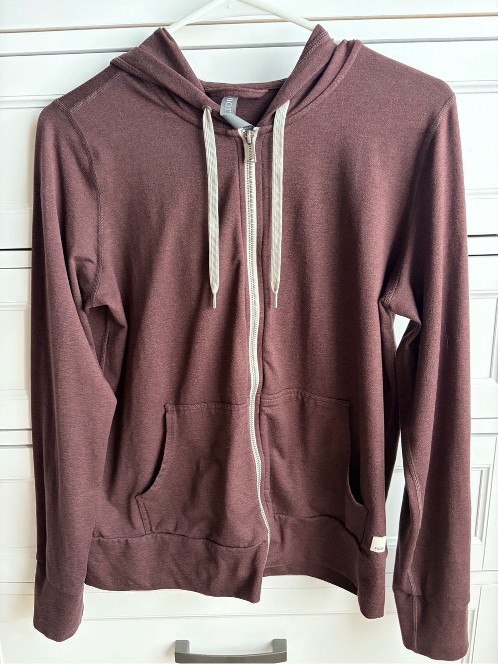 Vuori performance jacket w hood Small